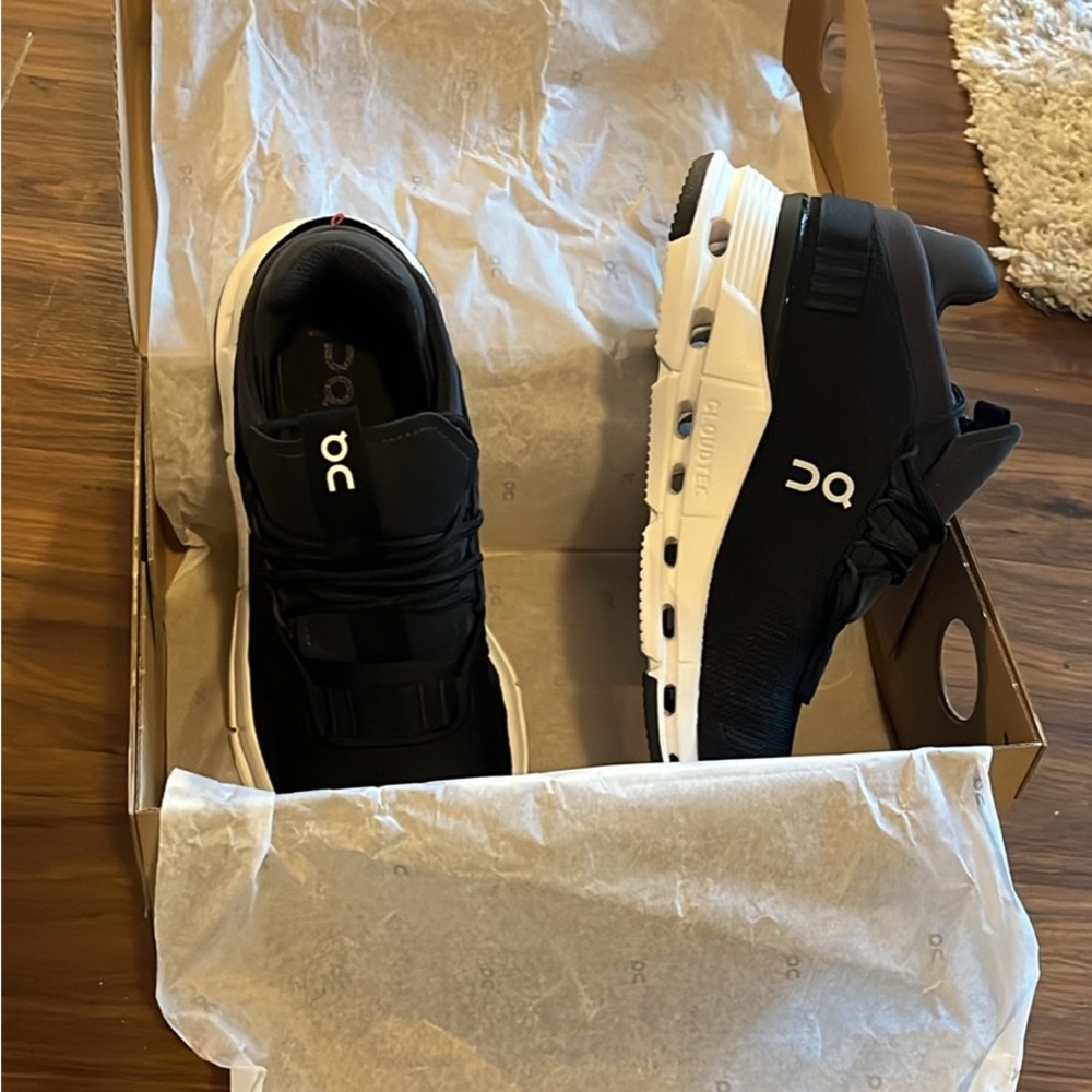 On CloudNova Black Size 7 women’s